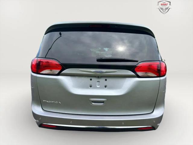 2020 Chrysler Pacifica Touring