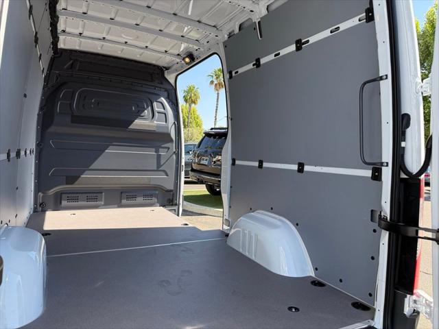 2026 Mercedes-Benz Sprinter 2500 Standard Roof 4-Cyl Diesel