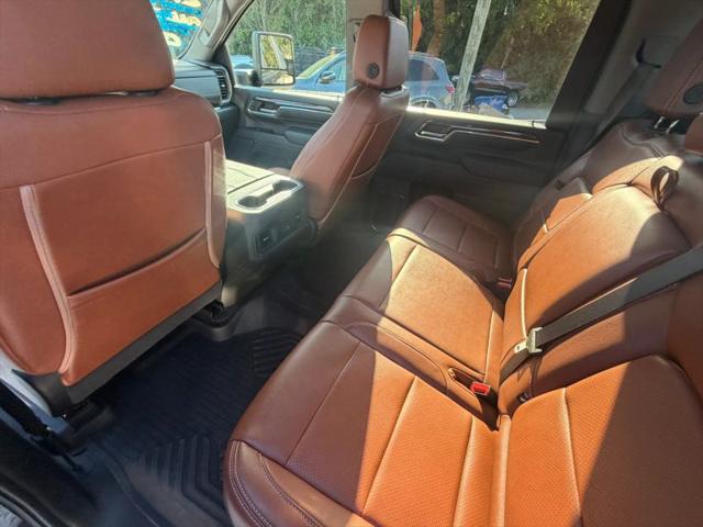 2024 Chevrolet Silverado 2500HD 4WD Crew Cab Standard Bed LT