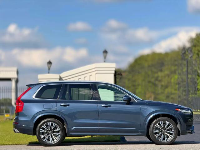 2020 Volvo XC90 T6 Momentum 7 Passenger