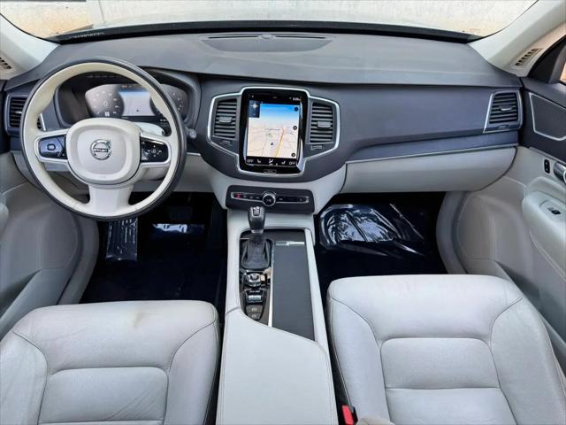 2020 Volvo XC90 T6 Momentum 7 Passenger