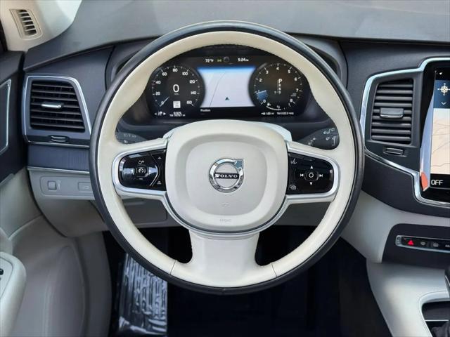2020 Volvo XC90 T6 Momentum 7 Passenger