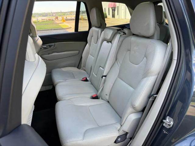 2020 Volvo XC90 T6 Momentum 7 Passenger