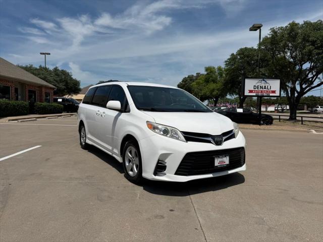 2020 Toyota Sienna LE for sale in Plano, TX