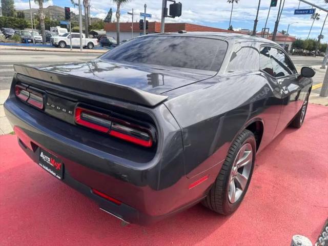 2019 Dodge Challenger SXT