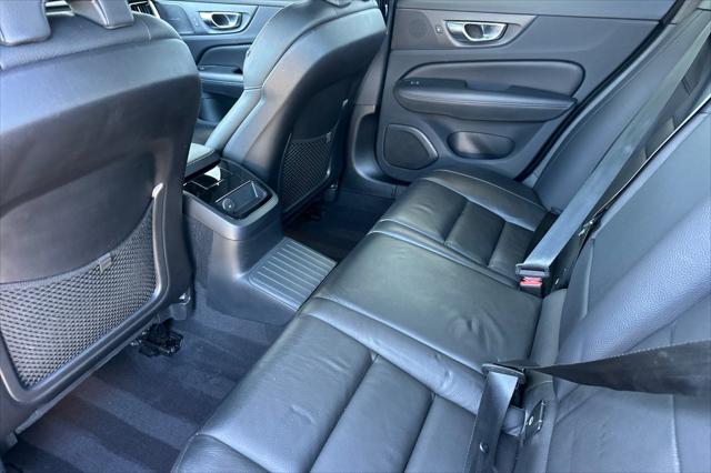 2023 Volvo S60 Recharge T8 Plus Black Edition