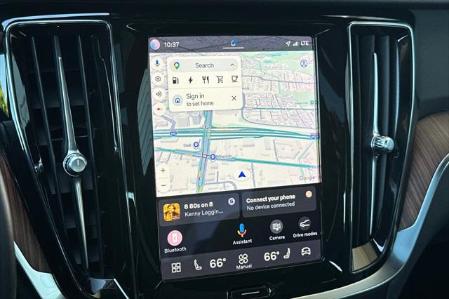 2023 Volvo S60 Recharge T8 Plus Black Edition