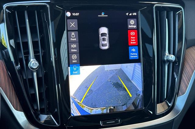 2023 Volvo S60 Recharge T8 Plus Black Edition