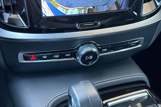 2023 Volvo S60 Recharge T8 Plus Black Edition