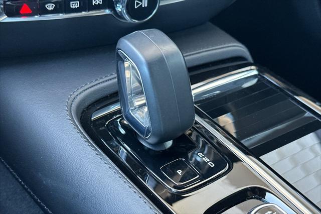 2023 Volvo S60 Recharge T8 Plus Black Edition