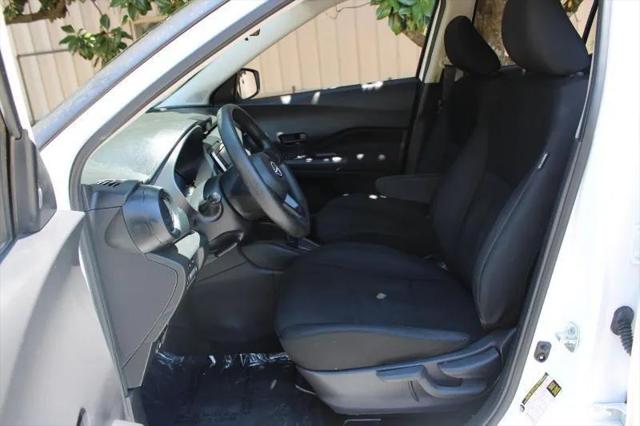2023 Nissan Kicks S Xtronic CVT