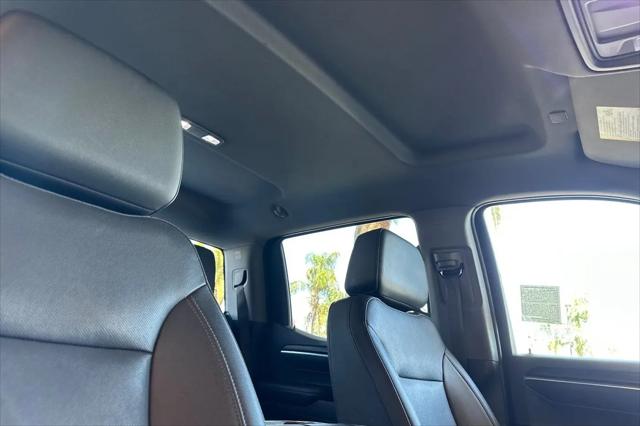 2023 GMC Sierra 1500 2WD Crew Cab Short Box SLT