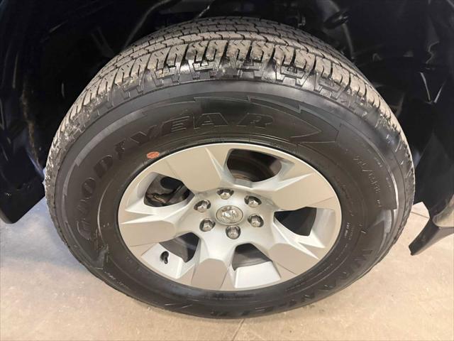 2023 Ram 1500 Big Horn Crew Cab 4x4 5'7" Box