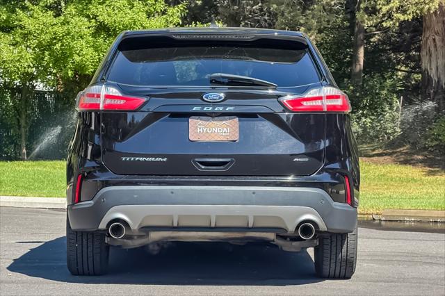 2022 Ford Edge Titanium