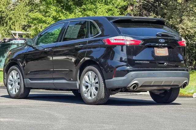 2022 Ford Edge Titanium
