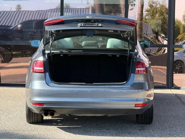 2016 Volkswagen Jetta 1.8T Sport