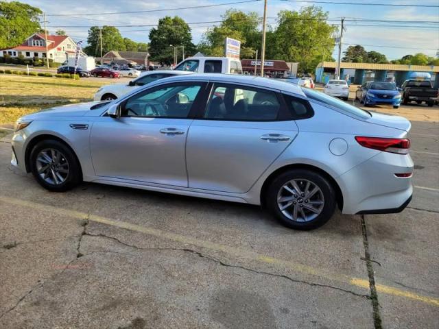2020 Kia Optima LX