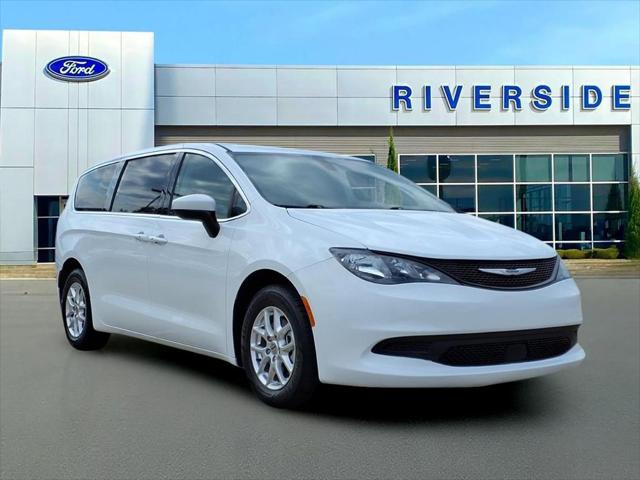 2022 Chrysler Voyager LX for sale in Tulsa, OK