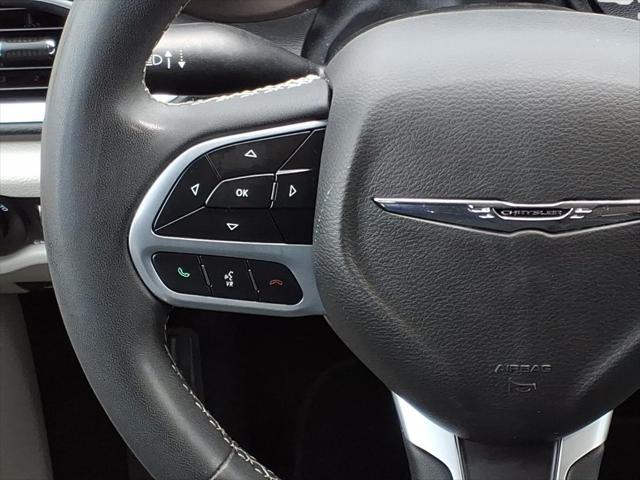 2022 Chrysler Voyager LX