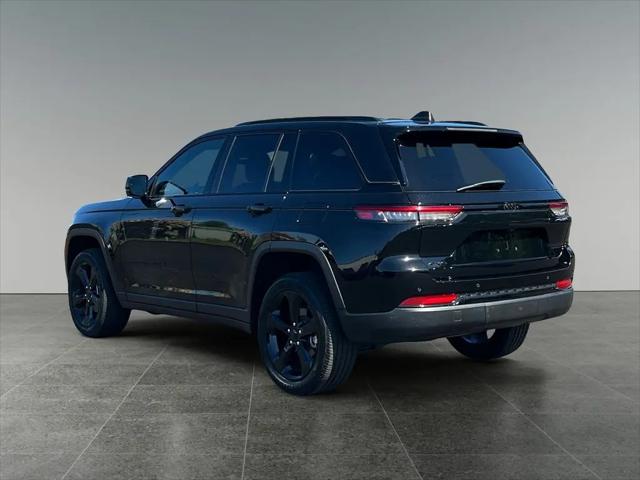 2023 Jeep Grand Cherokee Altitude 4x4