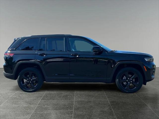 2023 Jeep Grand Cherokee Altitude 4x4