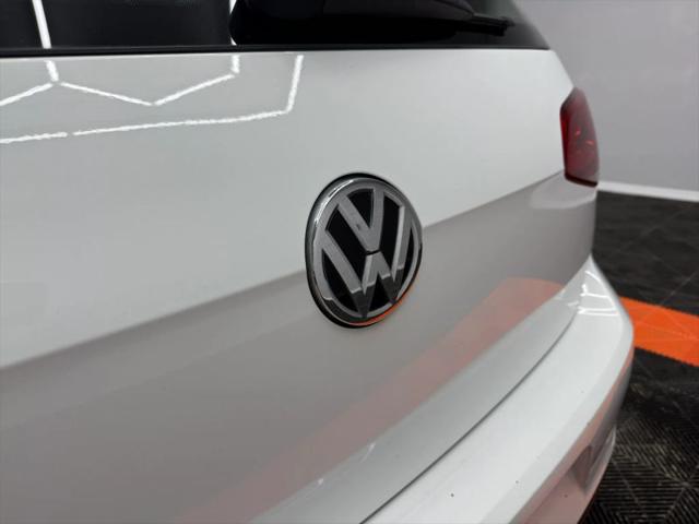 2017 Volkswagen Golf GTI SE 4-Door