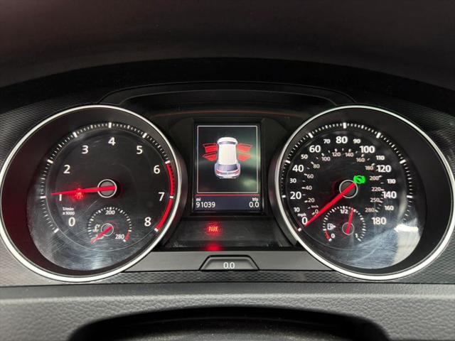 2017 Volkswagen Golf GTI SE 4-Door