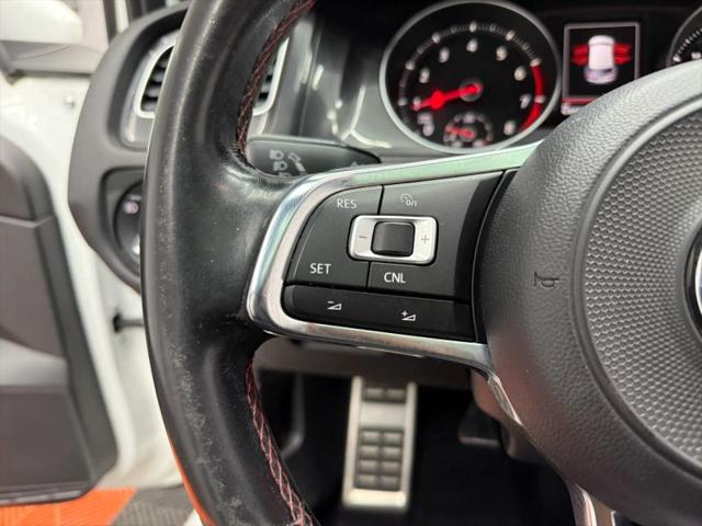 2017 Volkswagen Golf GTI SE 4-Door