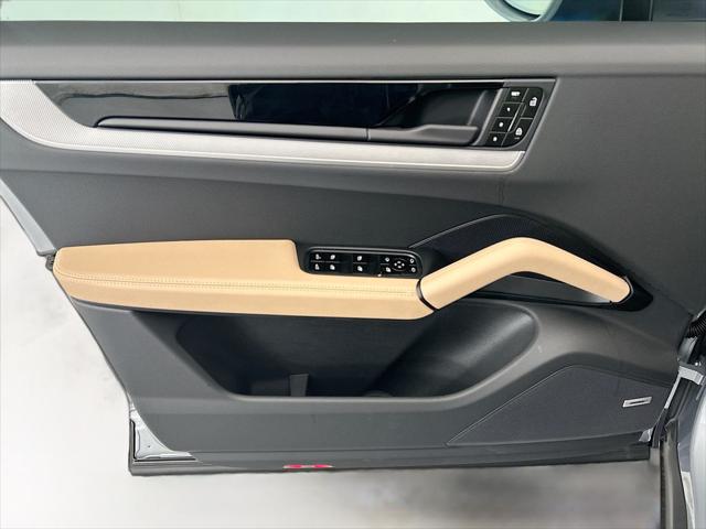 2026 Porsche Cayenne Unknown