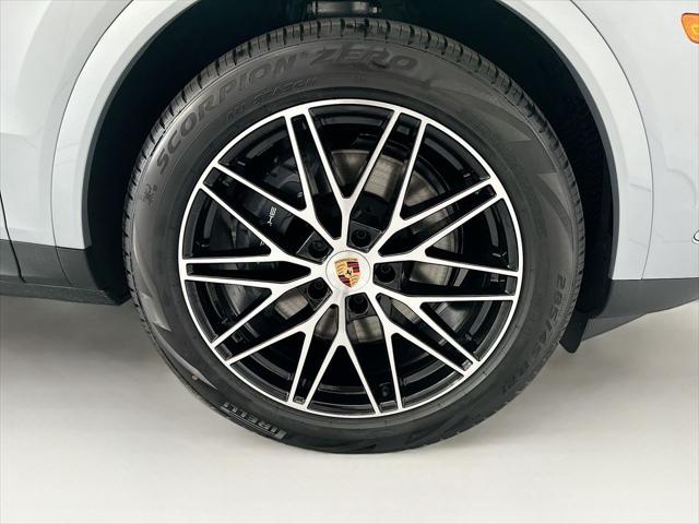 2026 Porsche Cayenne Unknown