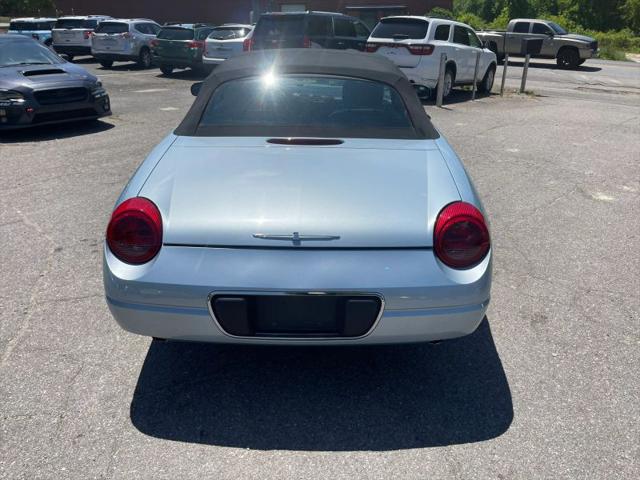 2004 Ford Thunderbird Base