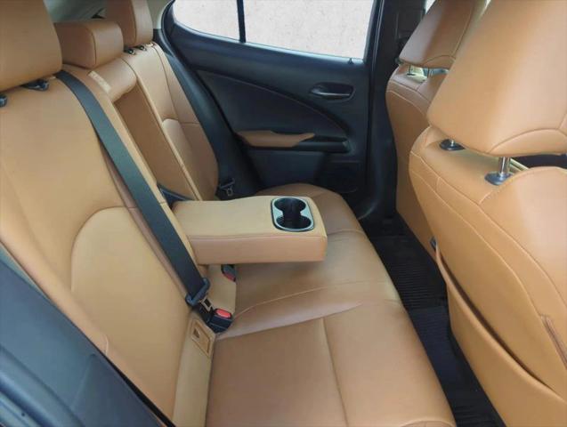 2020 Lexus UX 200 200