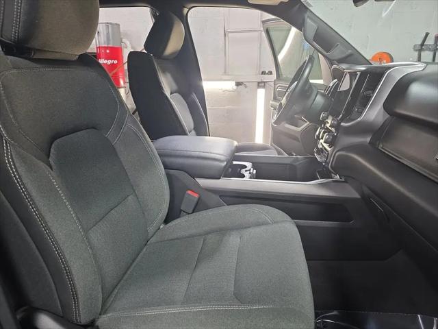2019 Ram 1500 Big Horn/Lone Star Crew Cab 4x4 5'7" Box