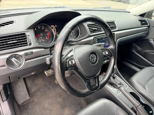 2017 Volkswagen Passat 1.8T R-Line