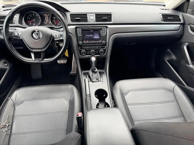 2017 Volkswagen Passat 1.8T R-Line