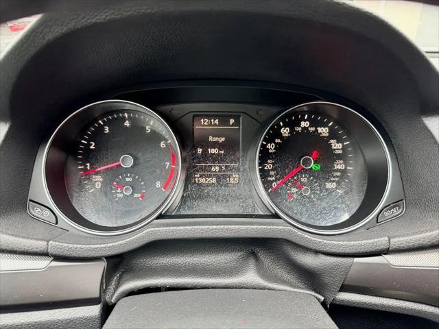 2017 Volkswagen Passat 1.8T R-Line