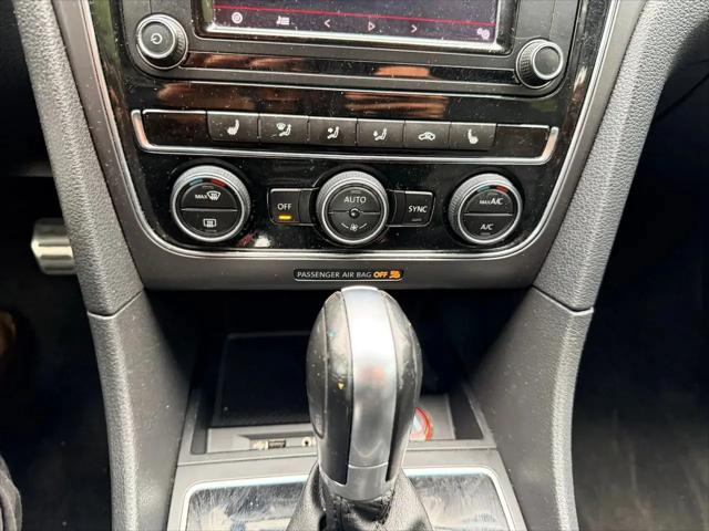 2017 Volkswagen Passat 1.8T R-Line