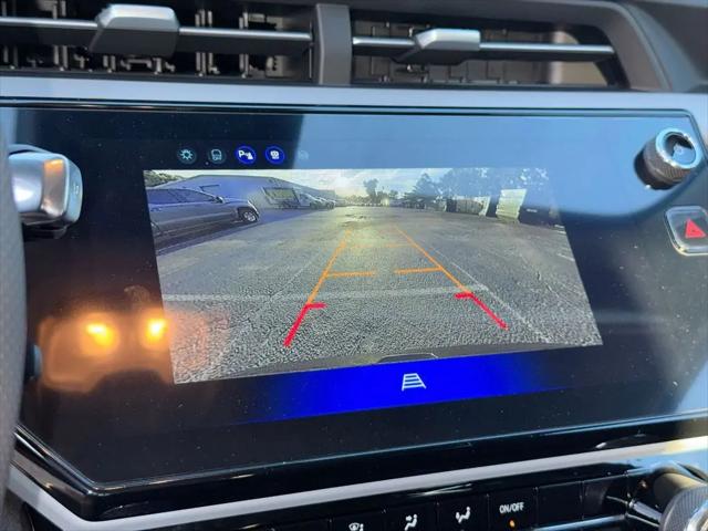 2027 Chevrolet Bolt LT FWD