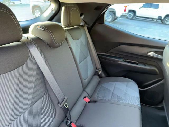 2027 Chevrolet Bolt LT FWD