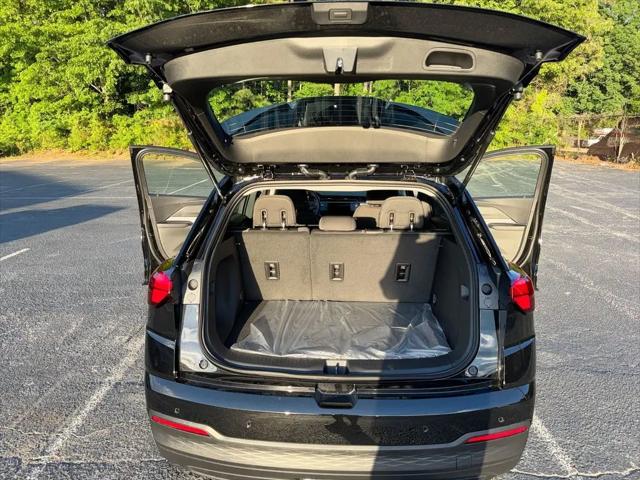 2027 Chevrolet Bolt LT FWD