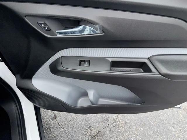 2027 Chevrolet Bolt LT FWD