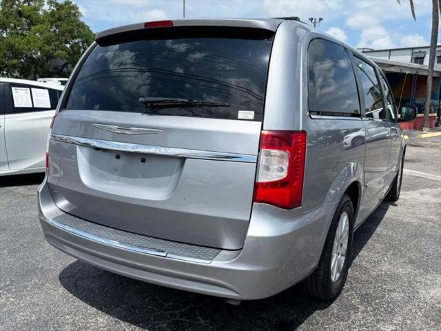 2015 Chrysler Town & Country Touring