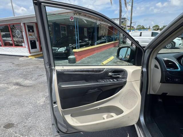 2015 Chrysler Town & Country Touring