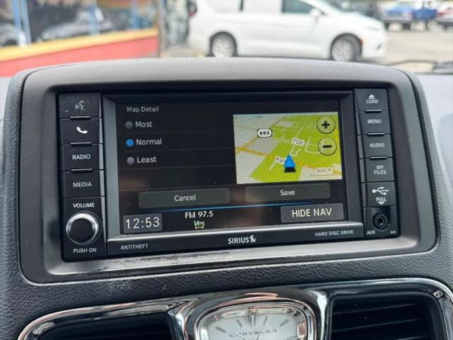 2015 Chrysler Town & Country Touring