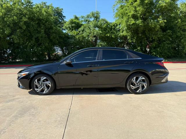 2025 Hyundai Elantra Hybrid Limited