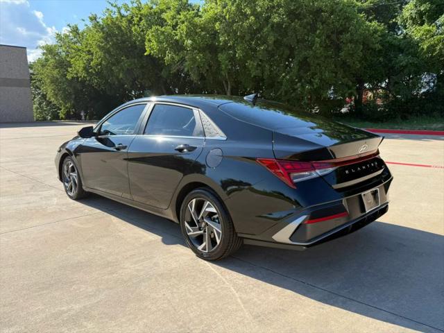 2025 Hyundai Elantra Hybrid Limited