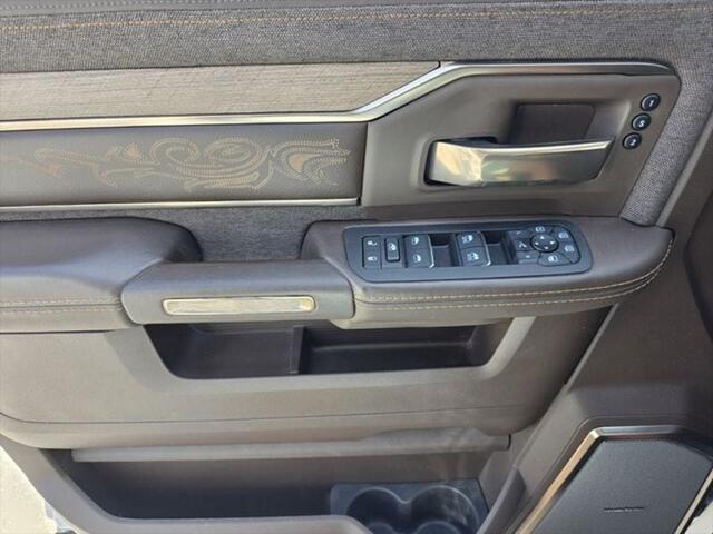 2025 Ram 2500 Limited Longhorn Crew Cab 4x4 6'4" Box
