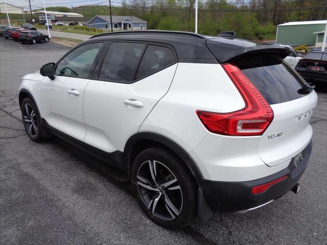 2019 Volvo XC40 T5 R-Design