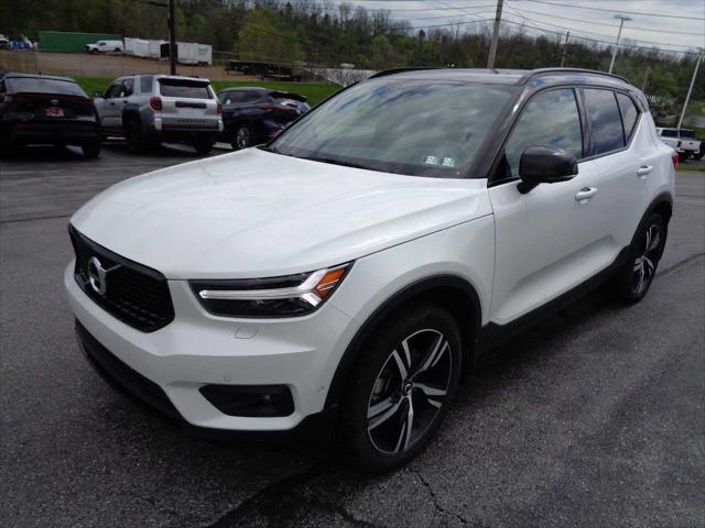 2019 Volvo XC40 T5 R-Design