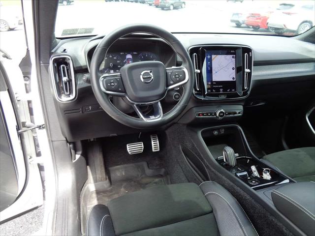 2019 Volvo XC40 T5 R-Design